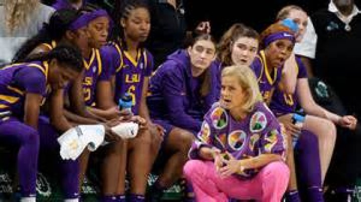 Is LSU Women's Basketball Coach Hitched?